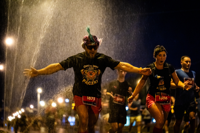 tarczyński nocny półmaraton fotorelacja i wyniki