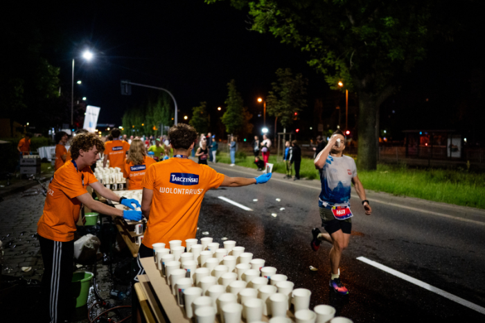 tarczyński nocny półmaraton fotorelacja i wyniki